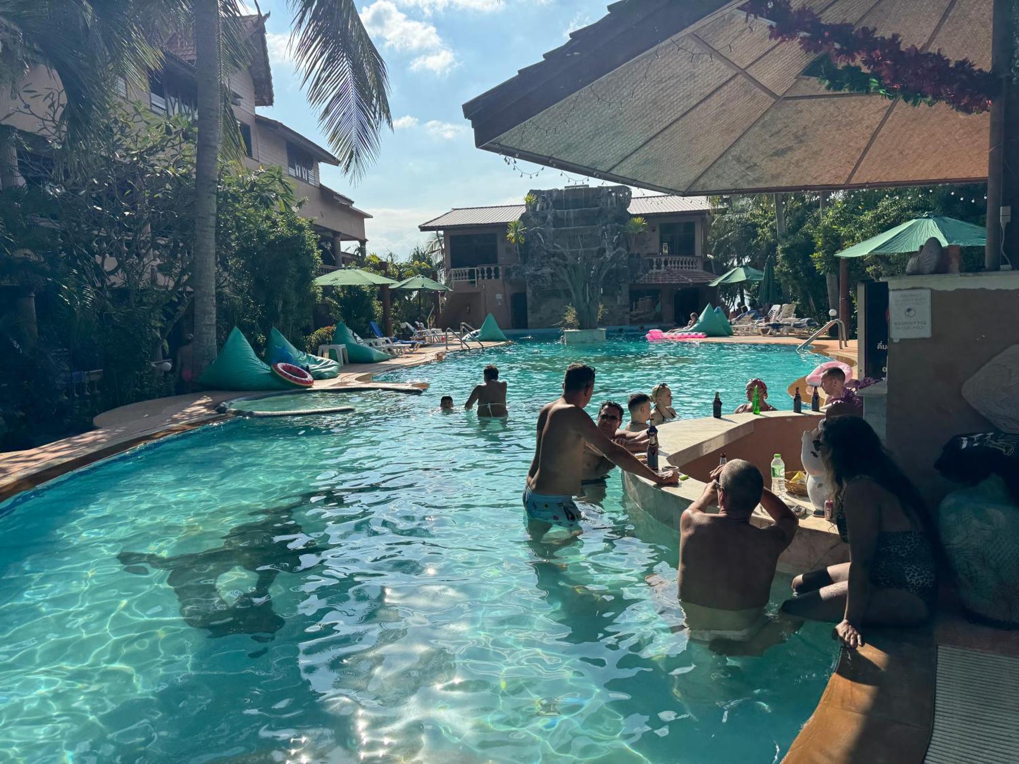 Resort Laguna Club Sha