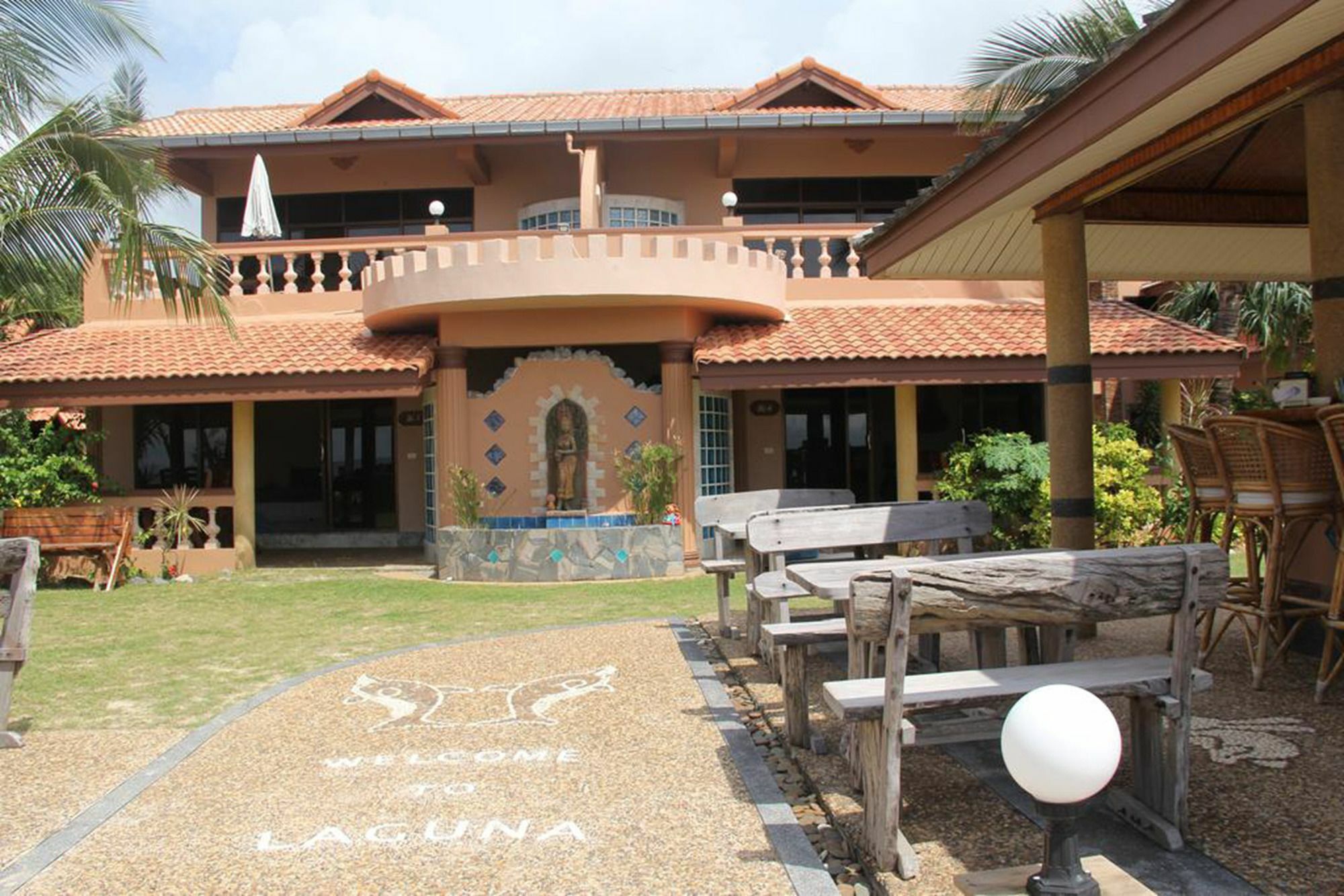 Laguna Club Sha Resort